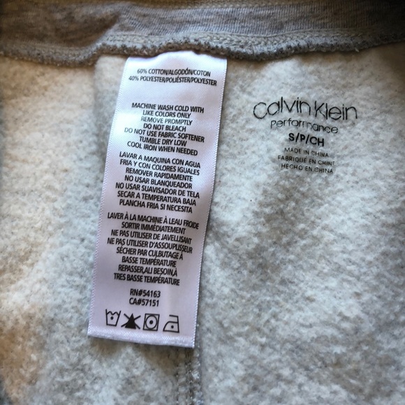 Calvin Klein sweats - Picture 4 of 5